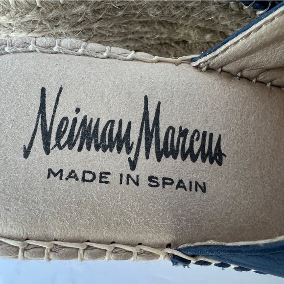 Neiman Marcus Navy Wedge Slides - Picture 8 of 10